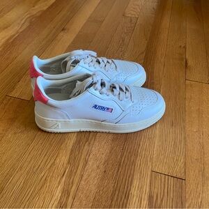 Autry White Leather Sneakers